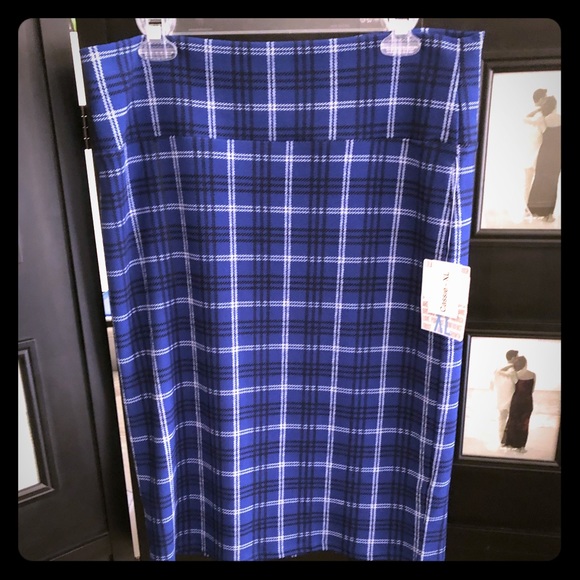 LuLaRoe Dresses & Skirts - 🆕NWT Lularoe Cassie ✏️ pencil skirt